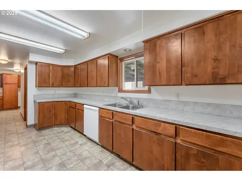 805 Willow Street Kelso WA 98626