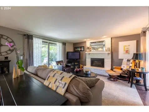 944 Shaughnessy Lane Eugene OR 97401
