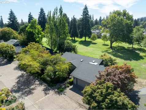 944 Shaughnessy Lane Eugene OR 97401