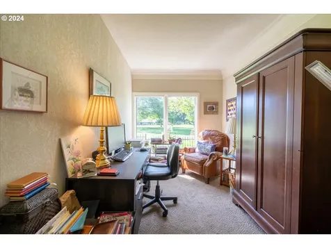944 Shaughnessy Lane Eugene OR 97401