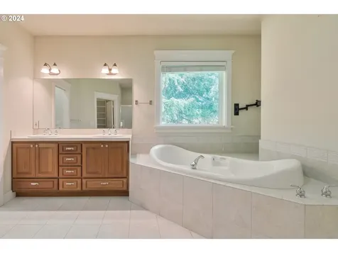 140 Tioga Court Cottage Grove OR 97424