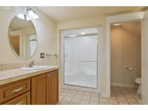 140 Tioga Court Cottage Grove OR 97424