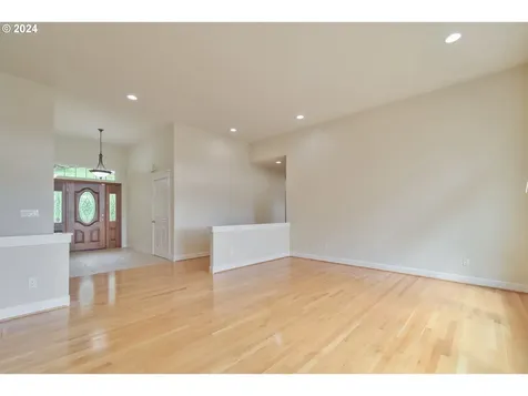 140 Tioga Court Cottage Grove OR 97424