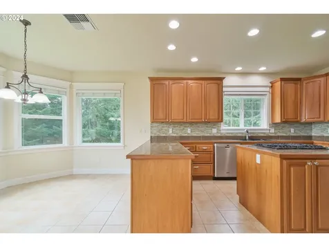140 Tioga Court Cottage Grove OR 97424