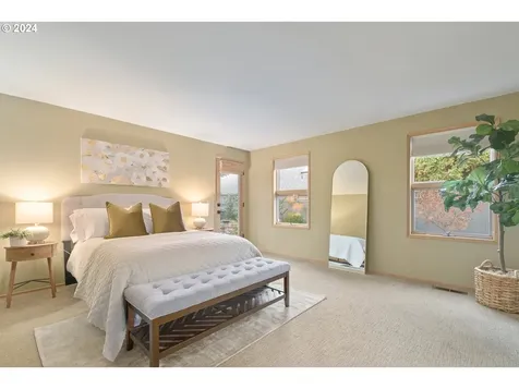 931 Shaughnessy Lane Eugene OR 97401