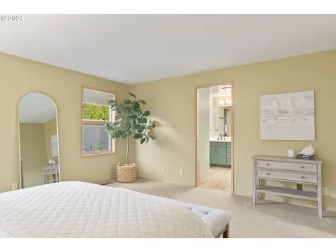 931 Shaughnessy Lane Eugene OR 97401