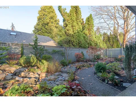 931 Shaughnessy Lane Eugene OR 97401