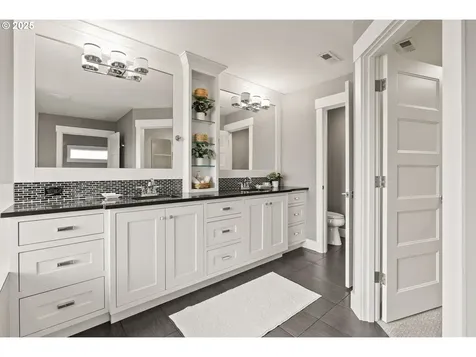 8504 N Fiske Avenue Portland OR 97203