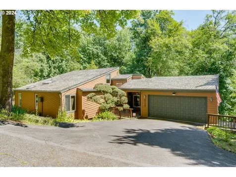 6136 Sw Barnes Road Portland OR 97221