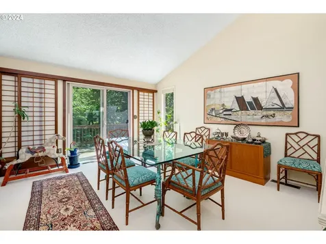 6136 Sw Barnes Road Portland OR 97221