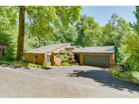 6136 Sw Barnes Road Portland OR 97221