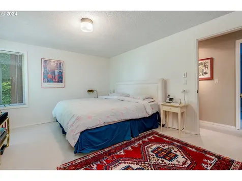 6136 Sw Barnes Road Portland OR 97221