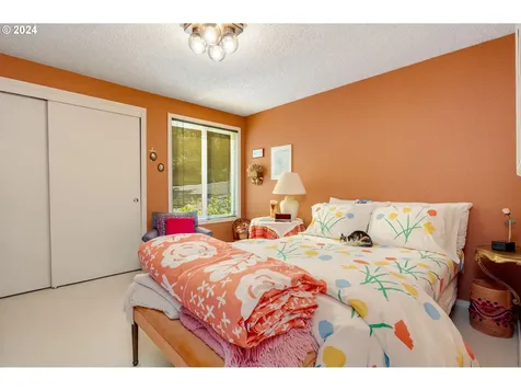 6136 Sw Barnes Road Portland OR 97221