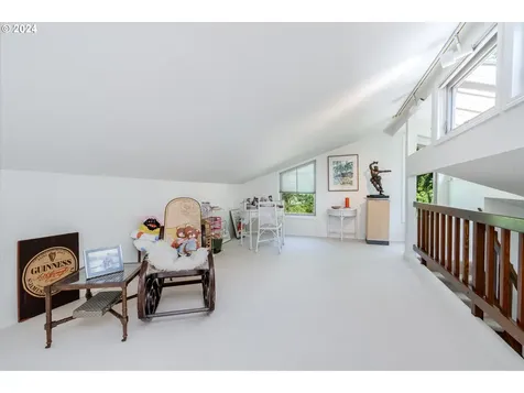 6136 Sw Barnes Road Portland OR 97221