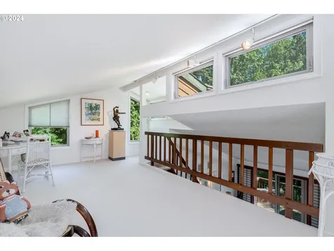 6136 Sw Barnes Road Portland OR 97221