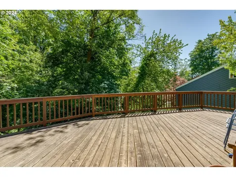 6136 Sw Barnes Road Portland OR 97221