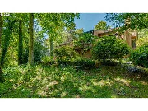 6136 Sw Barnes Road Portland OR 97221