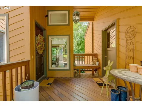 6136 Sw Barnes Road Portland OR 97221