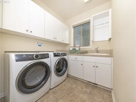 2514 Falls Street Forest Grove OR 97116