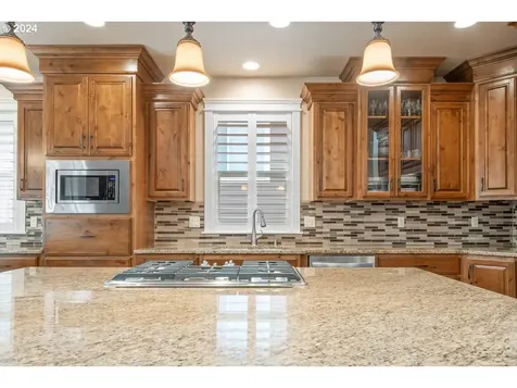 1114 NW Goodwin Street Camas WA 98607