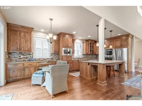 1114 NW Goodwin Street Camas WA 98607