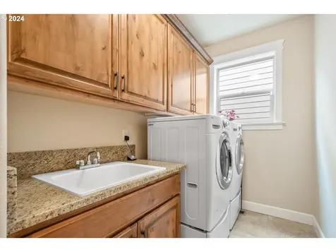 1114 NW Goodwin Street Camas WA 98607