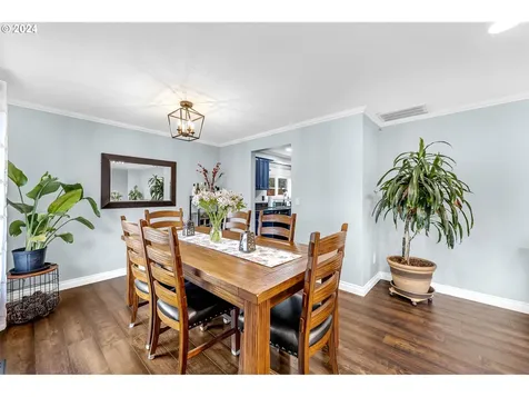 19925 SW Oak Court Beaverton OR 97078