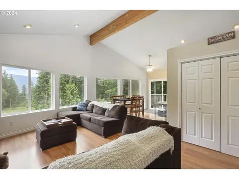 1681 Kanaka Creek Road Stevenson WA 98648