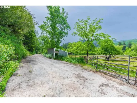 17867 Highway 42 Myrtle Point OR 97458
