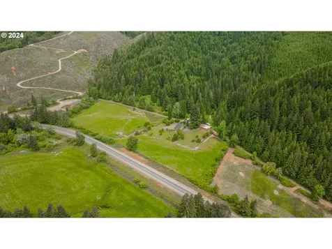 17867 Highway 42 Myrtle Point OR 97458