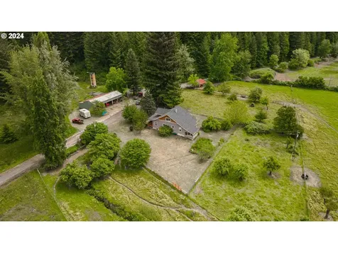 17867 Highway 42 Myrtle Point OR 97458