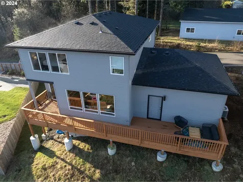 865 Se Hilltop Lane Cascade Locks OR 97014