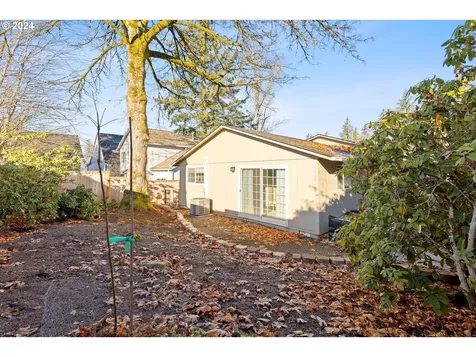 5006 SW Buddington Street Portland OR 97219