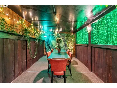 2043/2037 Sherman Avenue North Bend OR 97459