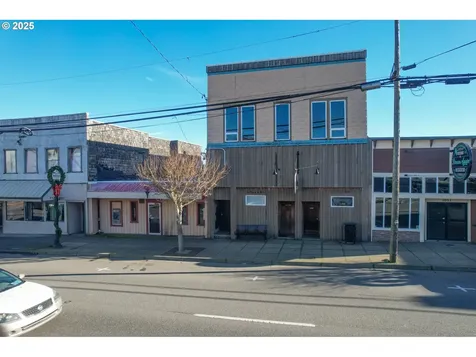 2043/2037 Sherman Avenue North Bend OR 97459