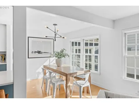 159 5th Street Lake Oswego OR 97034