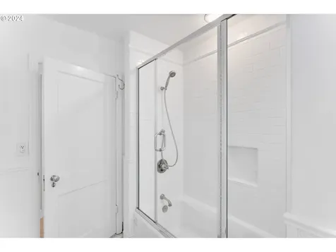 159 5th Street Lake Oswego OR 97034