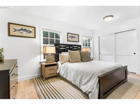 159 5th Street Lake Oswego OR 97034