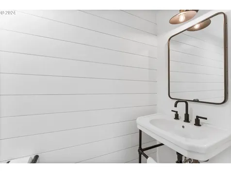 159 5th Street Lake Oswego OR 97034