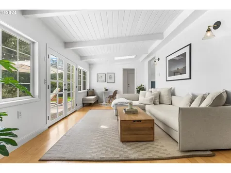 159 5th Street Lake Oswego OR 97034
