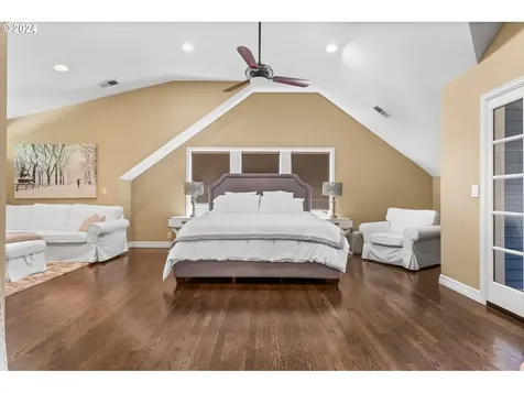 159 5th Street Lake Oswego OR 97034