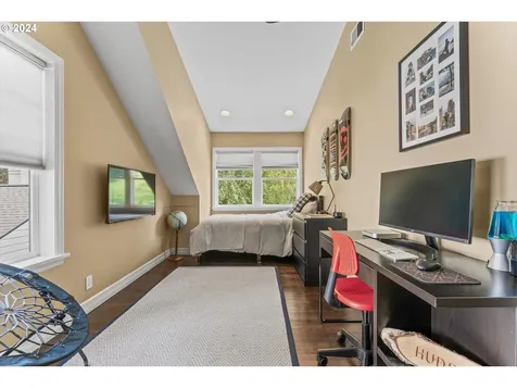 159 5th Street Lake Oswego OR 97034