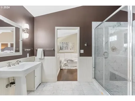 159 5th Street Lake Oswego OR 97034