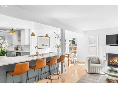 159 5th Street Lake Oswego OR 97034