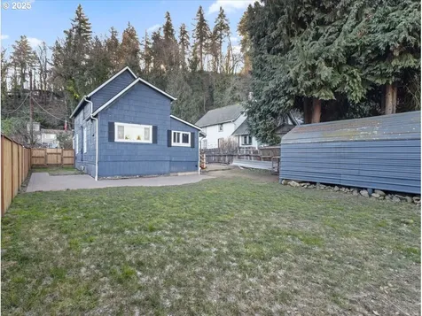 211 Monroe Street Oregon City OR 97045