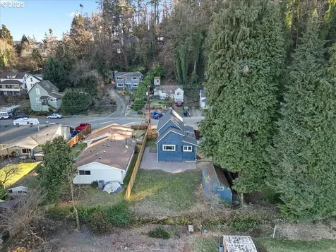 211 Monroe Street Oregon City OR 97045