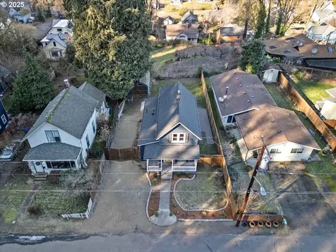 211 Monroe Street Oregon City OR 97045