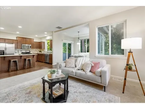 126 Ne 57th Avenue Hillsboro OR 97124