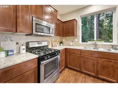 126 Ne 57th Avenue Hillsboro OR 97124