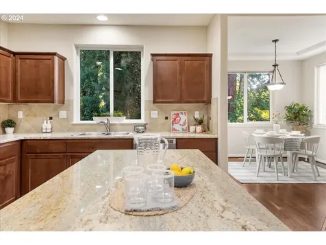 126 Ne 57th Avenue Hillsboro OR 97124